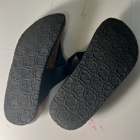 Softmoc sandles - Picture 3 of 3